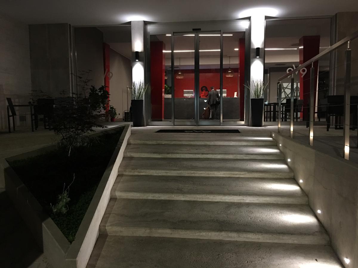 V99 Hotel Róma Kültér fotó