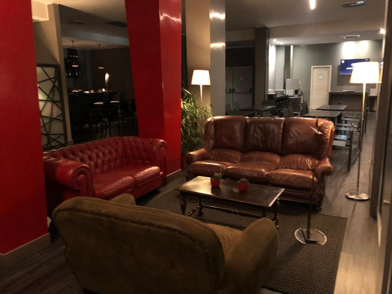 V99 Hotel Róma Kültér fotó