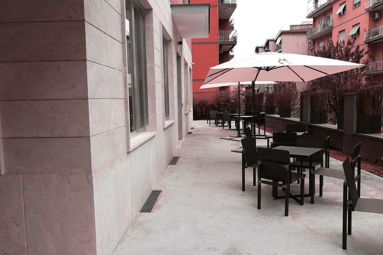 V99 Hotel Róma Kültér fotó