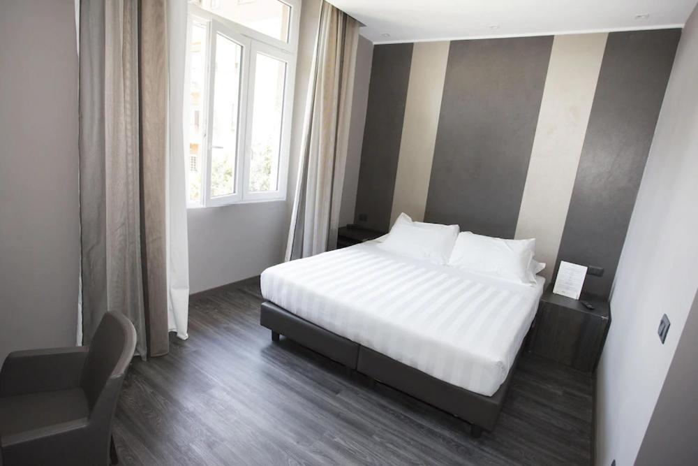 V99 Hotel Róma Kültér fotó