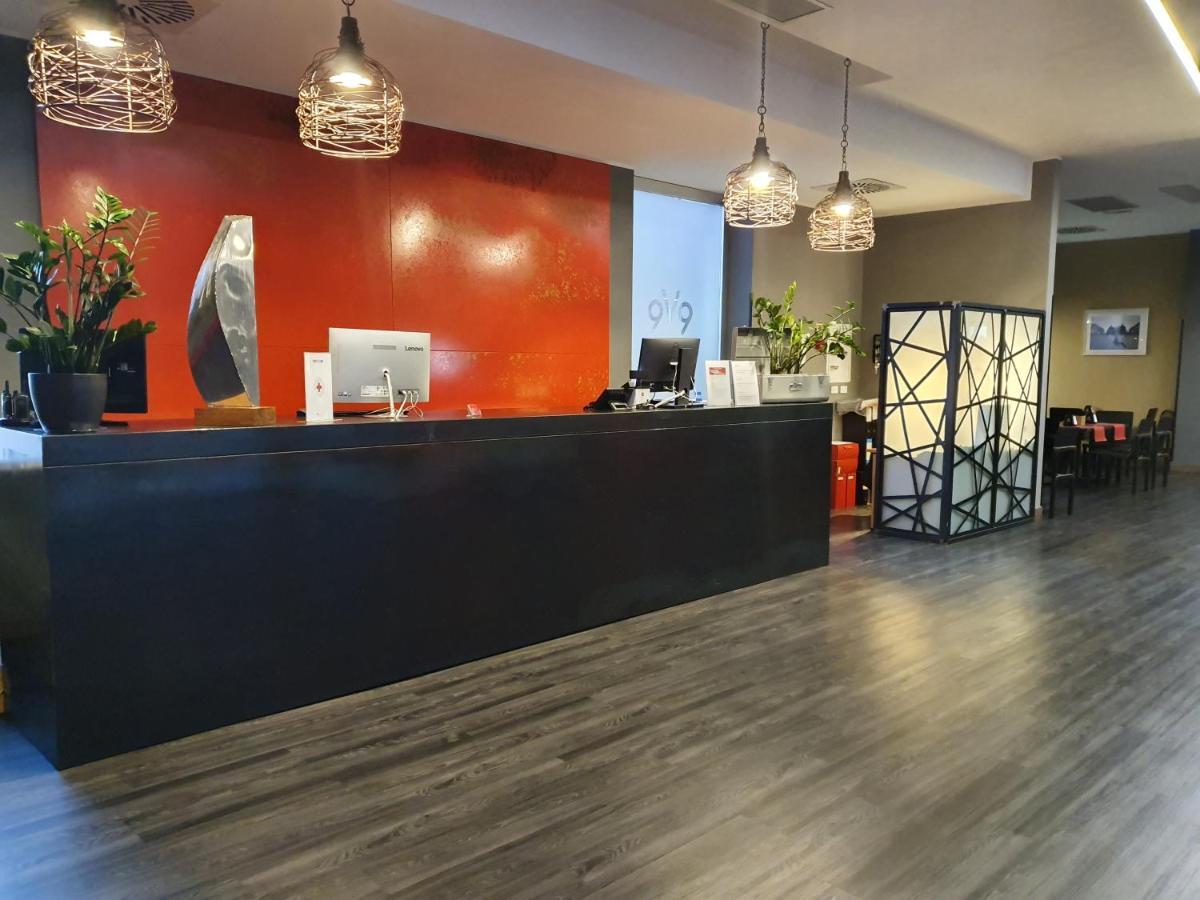 V99 Hotel Róma Kültér fotó